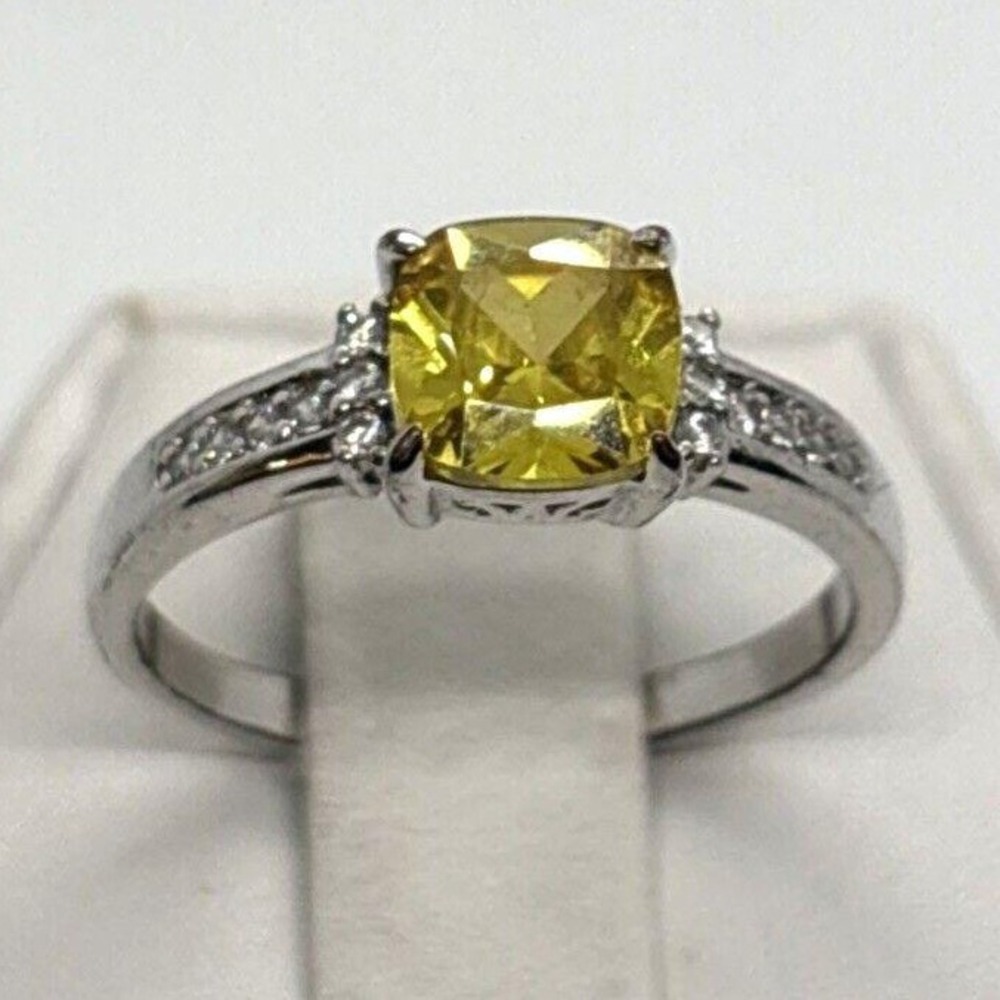 Vintage Yellow White Cubic Zirconia Ring Silver Tone Size 7.75‎ Engagement Style